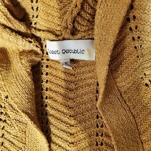Women's Mustard Sweater
